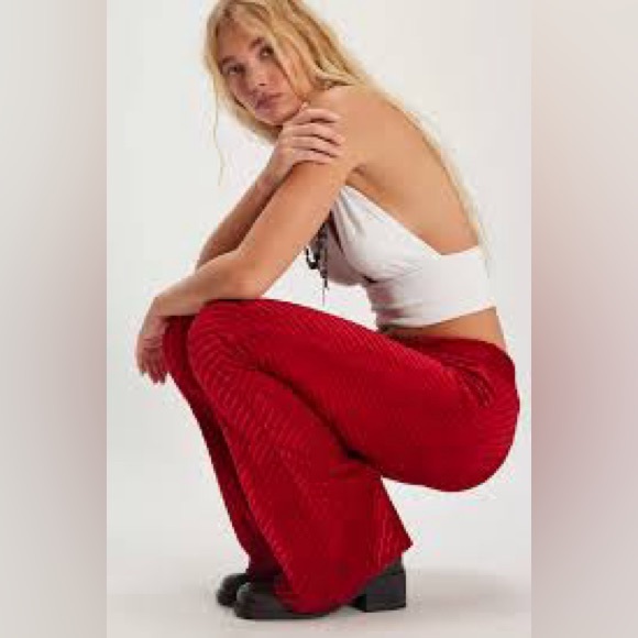 Free People Pants - ❣️ FREE PEOPLE PENNY PULL ON VELVET PANT SALSA❣️